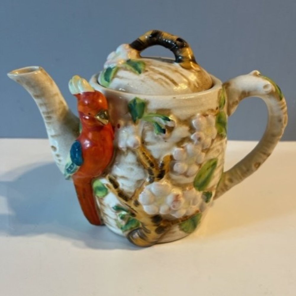 Vintage Occupied Japan Tropîcal Cherry tree blossom parrot teapot exotic bird